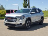 Used 2022 GMC Terrain SLT image 2