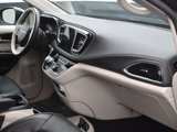 Used 2017 Chrysler Pacifica Limited image 6