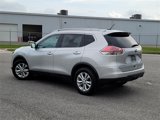 Used 2014 Nissan Rogue SV image 4