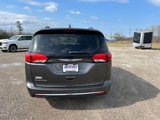 Used 2020 Chrysler Pacifica Touring-L image 4