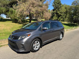 Used 2020 Toyota Sienna LE image 2