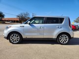 Used 2017 Kia Soul + image 2