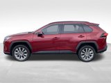 Used 2021 Toyota RAV4 XLE Premium image 4