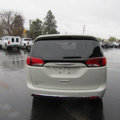 Used 2020 Chrysler Pacifica Touring w/ Advanced Safetytec Group image 5