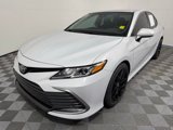 Used 2022 Toyota Camry LE image 2