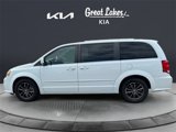Used 2017 Dodge Grand Caravan SXT image 3