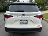 Used 2021 Toyota Sienna XLE image 6