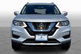 Used 2018 Nissan Rogue SV image 3