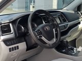 Used 2019 Toyota Highlander LE image 2