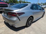 Used 2023 Toyota Camry SE image 4