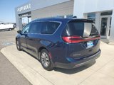Used 2021 Chrysler Pacifica Touring-L image 3
