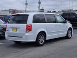 Used 2016 Dodge Grand Caravan SE image 3