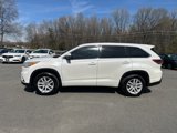 Used 2016 Toyota Highlander LE image 4