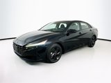 Used 2021 Hyundai Elantra SEL image 3