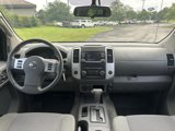 Used 2016 Nissan Frontier SV image 4