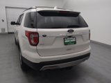 Used 2017 Ford Explorer XLT w/ Equipment Group 202A image 6