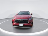 Used 2023 Toyota Highlander Limited image 3