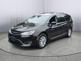 Used 2018 Chrysler Pacifica Touring-L image 4
