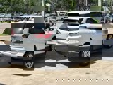 Used 2018 Chevrolet Equinox LT image 2