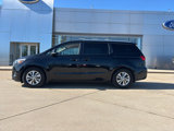 Used 2016 Kia Sedona LX image 2
