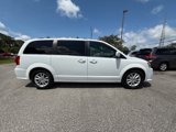 Used 2018 Dodge Grand Caravan SXT image 3