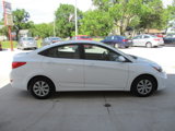 Used 2017 Hyundai Accent SE image 2