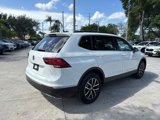 Used 2021 Volkswagen Tiguan SE w/ Panoramic Sunroof Package image 4