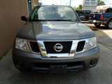 Used 2018 Nissan Frontier SV image 3