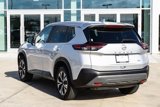 Used 2023 Nissan Rogue SV image 5