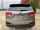 Used 2017 Kia Sorento LX image 5