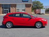 Used 2016 Ford Focus SE image 2