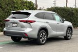 Used 2021 Toyota Highlander XLE image 4
