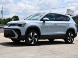 New 2025 Volkswagen Taos SE image 3