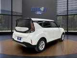 Used 2024 Kia Soul LX w/ Option Group 015 image 2