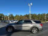 Used 2022 Ford Explorer XLT w/ Equipment Group 202A image 6