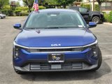 New 2025 Kia K4 LXS image 2