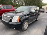 Used 2008 GMC Yukon SLT w/ SLT Preferred Equipment Group image 2