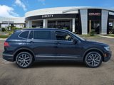 Used 2021 Volkswagen Tiguan SE image 2