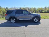 Used 2021 Ford Explorer XLT w/ Equipment Group 202A image 2