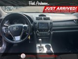 Used 2012 Toyota Camry SE image 2
