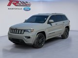 Used 2021 Jeep Grand Cherokee Laredo X image 2