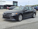 Used 2018 Toyota Camry LE image 3