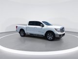Used 2018 Nissan Titan SV w/ Chrome Package image 2