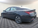 Used 2022 Hyundai Elantra SEL w/ Convenience + Premium Package image 4