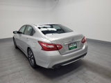 Used 2017 Nissan Altima 2.5 SV image 5