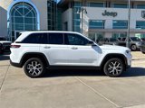 Used 2024 Jeep Grand Cherokee Limited image 4