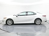 Used 2020 Toyota Camry XLE image 3