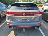 Used 2024 Volkswagen Atlas Cross Sport SEL R-Line image 4