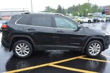 Used 2016 Jeep Cherokee Limited image 3