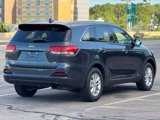 Used 2017 Kia Sorento LX w/ LX Convenience Package image 5